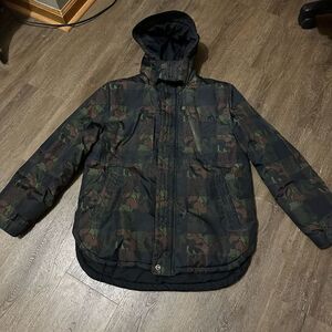 Big Chill Boys Winter Ski Jacket Green Black Camouflage Hood Lined youth Size 18